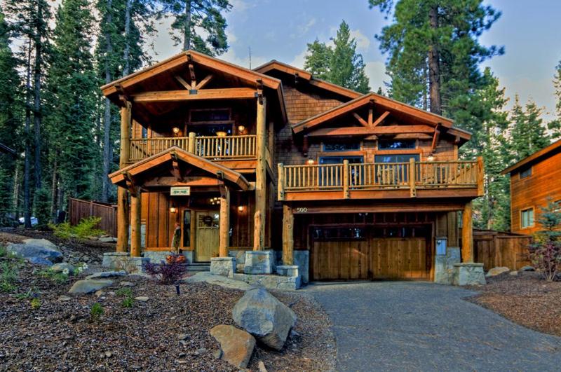 Olive Branch - Private Hot Tub, Media Room, Pet-Friendly, Near Northstar! photo 1