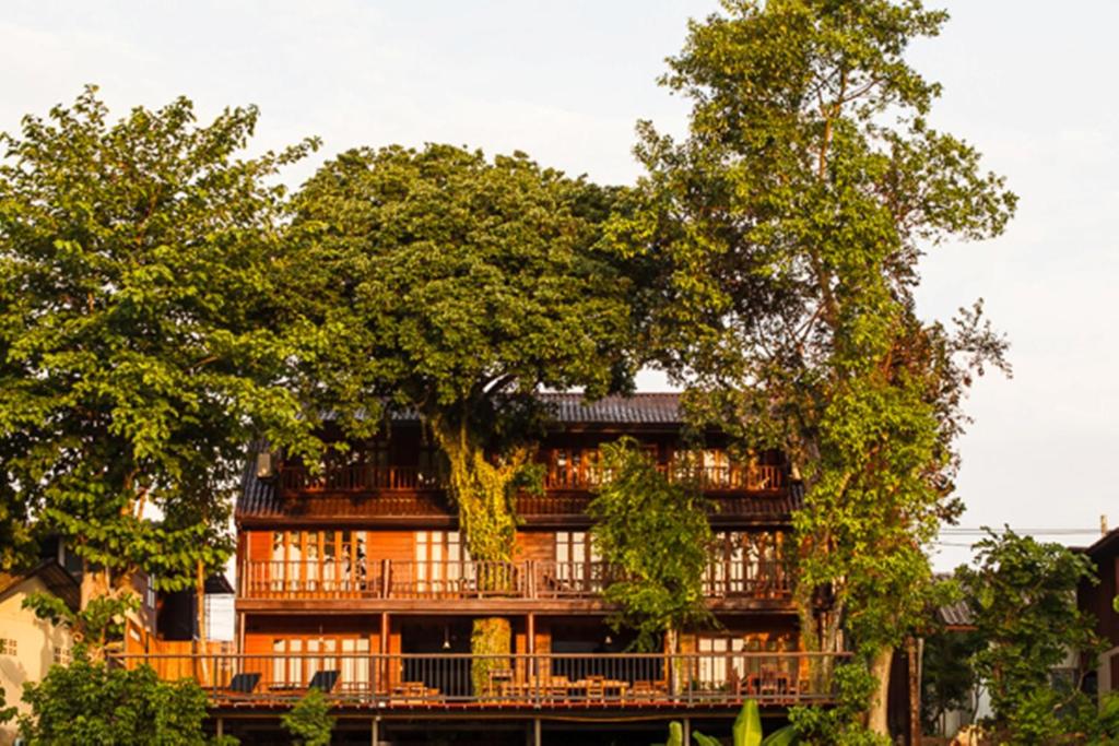 Riverhouse Hotel (The Teak House) photo 2