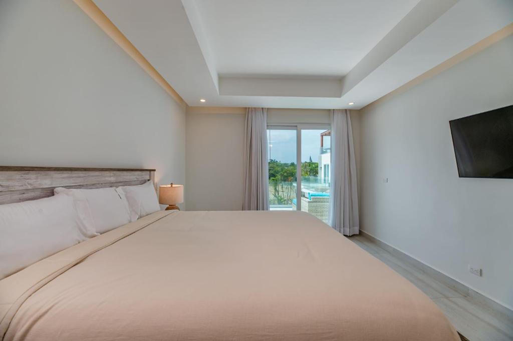 Ocean One Roatan photo 2