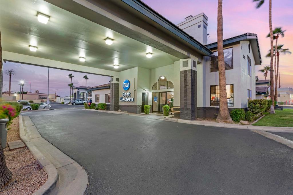 Best Western Superstition Springs Inn image