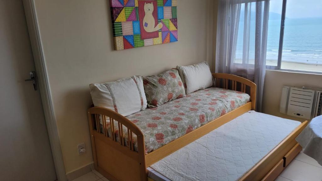 Frente Mar - Apartamento para 4 Hóspedes com Home Office Wi-Fi 200mbps, Ar Condicionado e Cozinha Completa photo 4