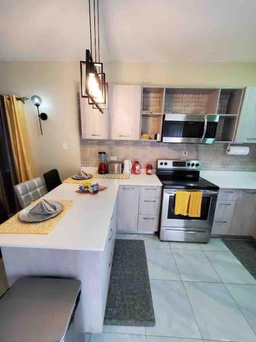Peaceful 2BR Near Puerto Seco photo 2