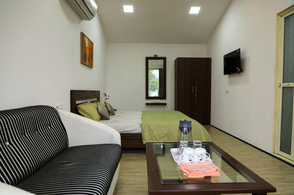 YOGI'S RETREAT
