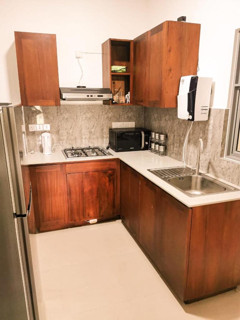 2 Bedroom Apartment in Colombo, Sri Lanka photo 4