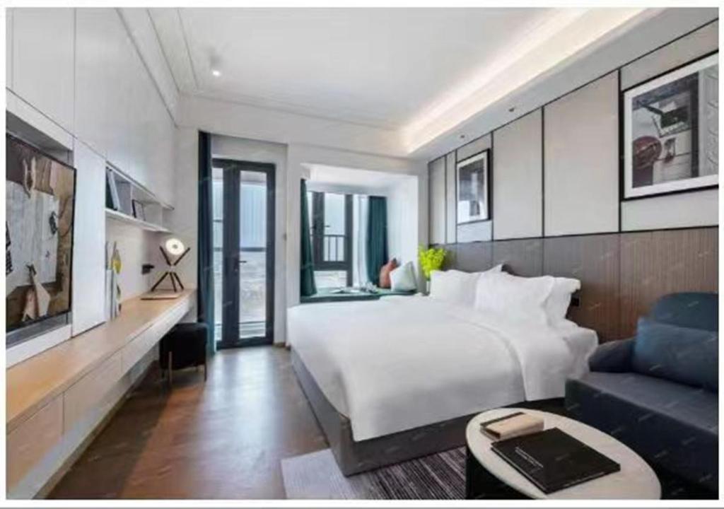 Royal Executive Apartment, Shenzhen World Exhibition & Convention Center, Nearby Guozhanbei Metro St ation photo 3