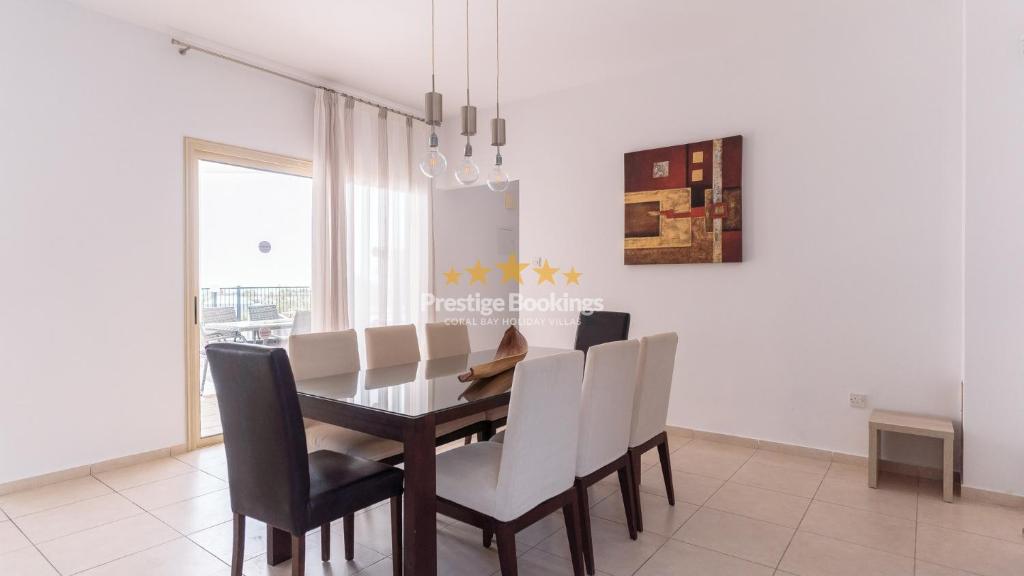 Eframia Ena by Prestige Bookings photo 3