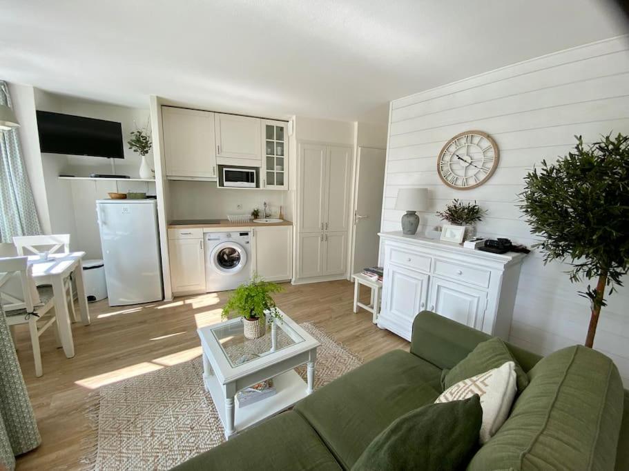 "LE COTTAGE D'ALIÉNOR" Appartement, 4 personnes, rénové, cosy, accès piscines photo 4