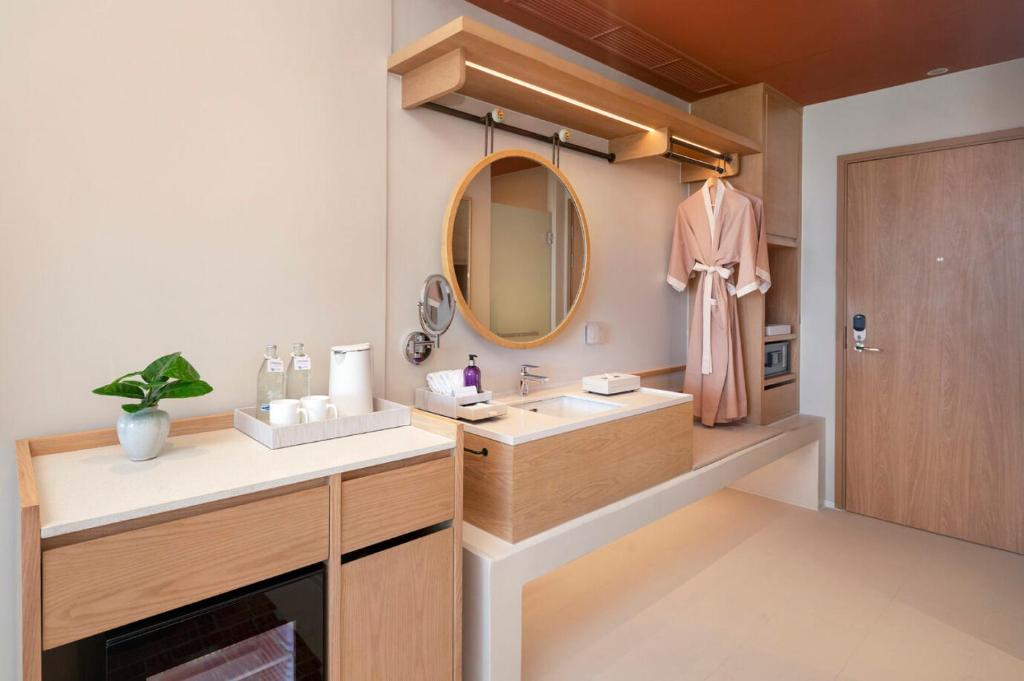 Centara Ayutthaya Room Type - Deluxe King