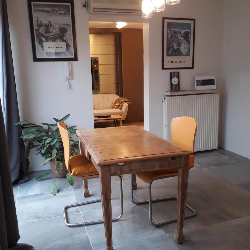 Home Away photo 2