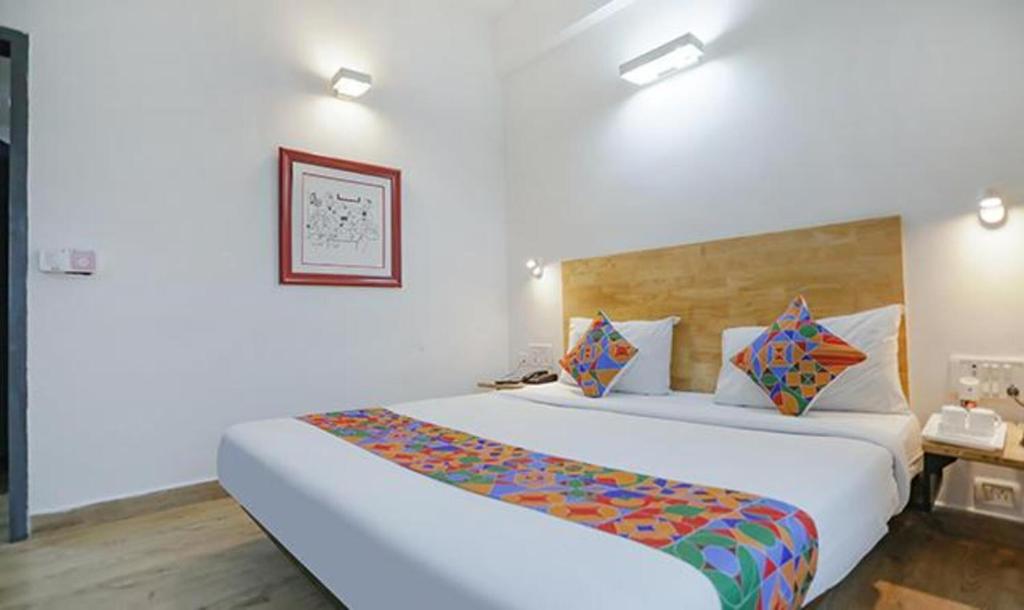 FabHotel F9 Noida Sector 51 photo 2