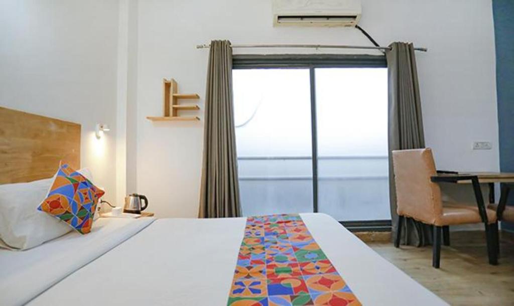 FabHotel F9 Noida Sector 51 photo 3