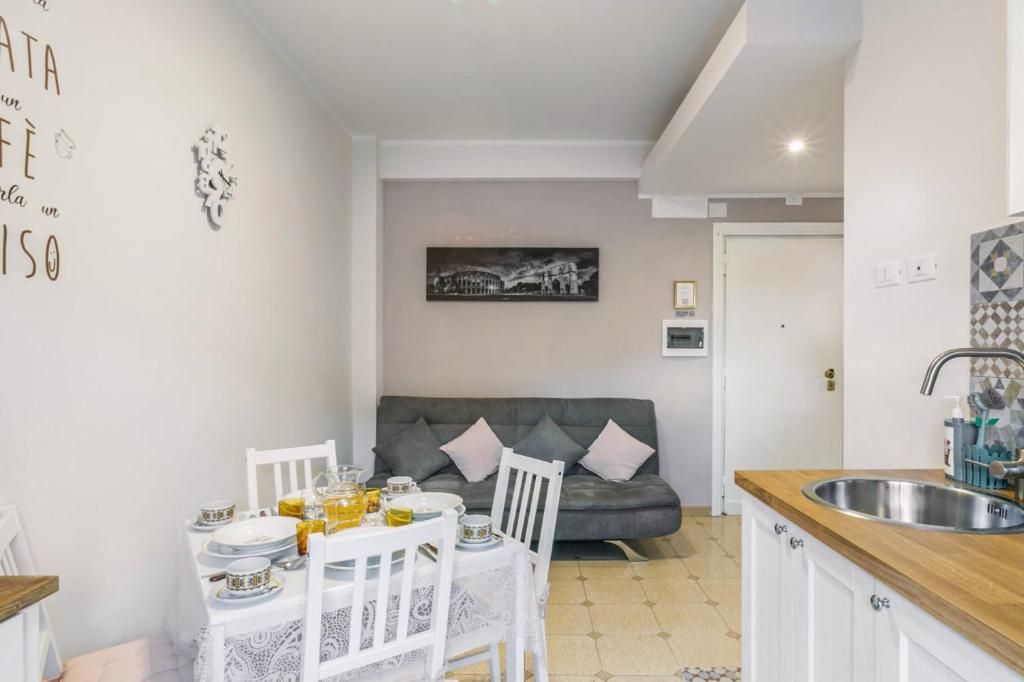 Il rifugio dei nonni by Rentbeat Room Type - Appartamento
