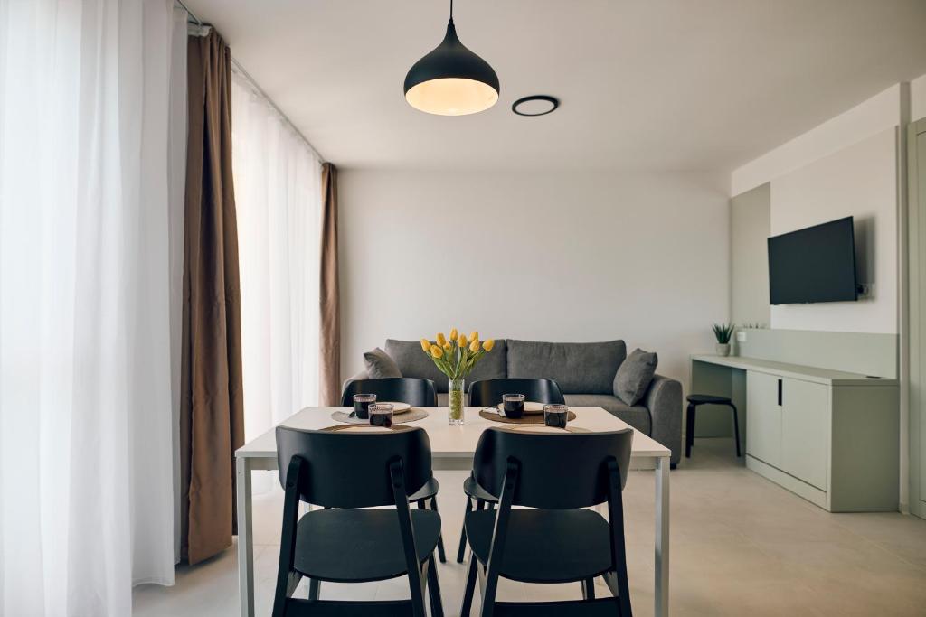 Malinska Green Apartments - Tap to explore photos