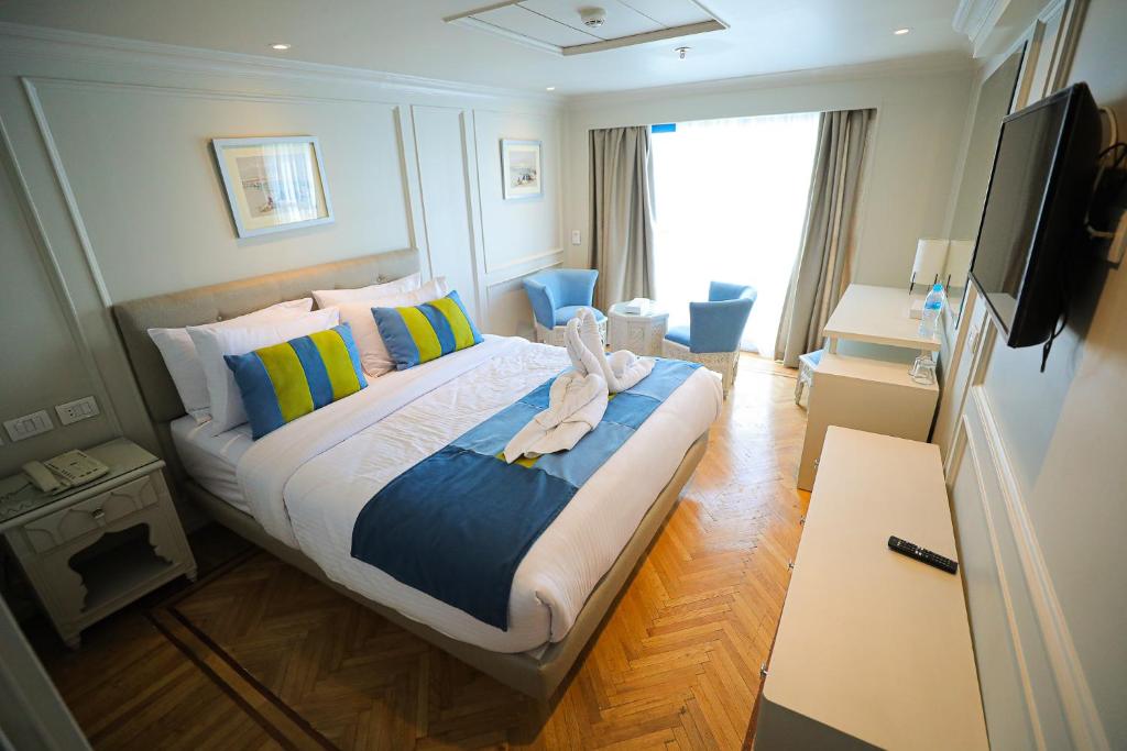 King of Thèbes, 5 Stars Nile Cruise from Luxor 4N Saturday to Wednesday, from Aswan 3N Wednesday to Saturday