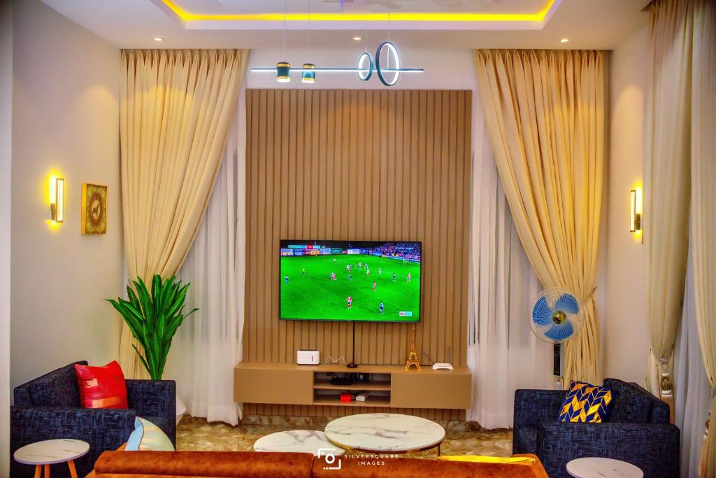 D'Reserve Luxury Apartment Sagamu photo 3