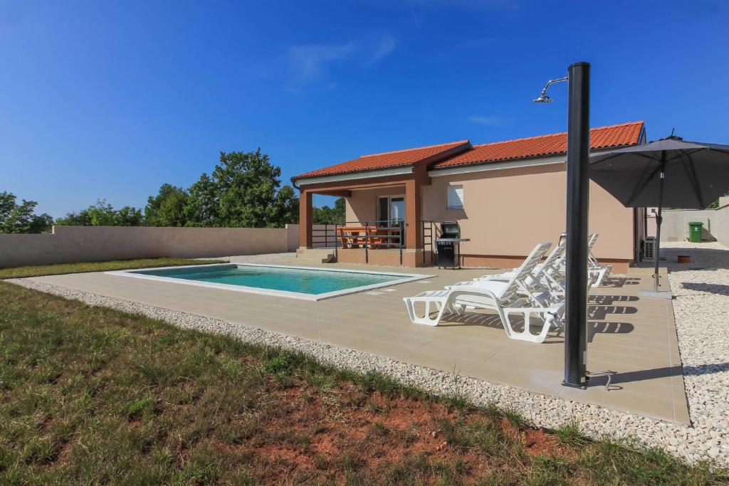 New beautiful villa with private pool in Istria photo 4