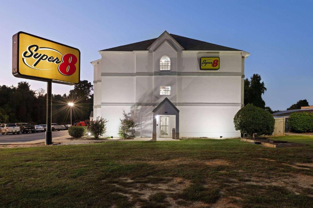 Super 8 by Wyndham Harbison/Parkridge Hospital photo 4