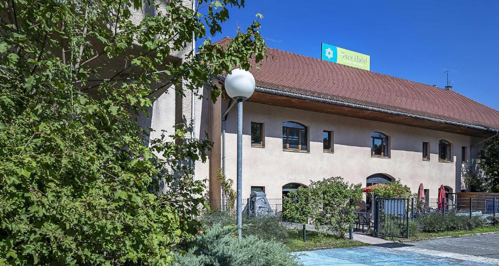 Sure Hotel by Best Western Annecy photo 3