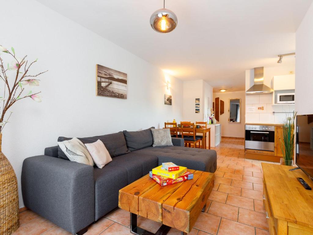 Apartment Yonna by Interhome