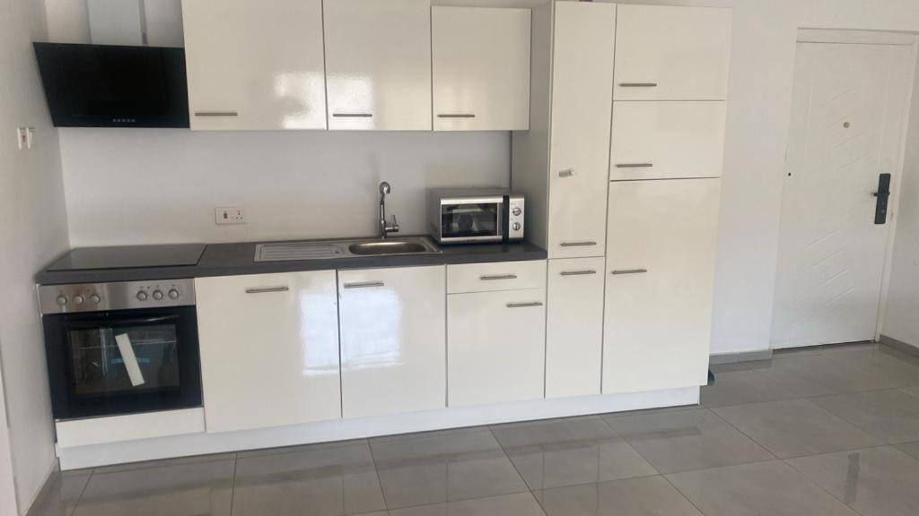 1 bedroom Oasis Apartment H Kong photo 1