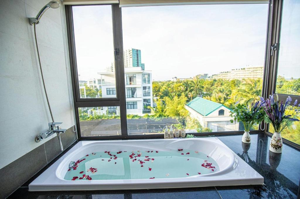 Villa FLC Sầm Sơn - Cạnh Bể Bơi Vô Cực