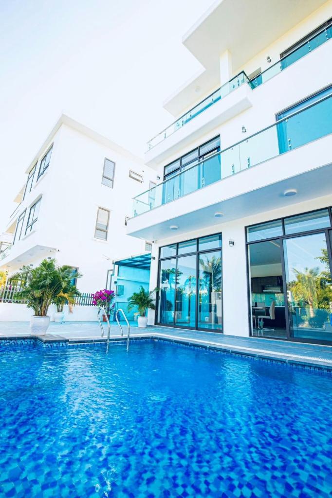 Villa FLC Sầm Sơn - Cạnh Bể Bơi Vô Cực