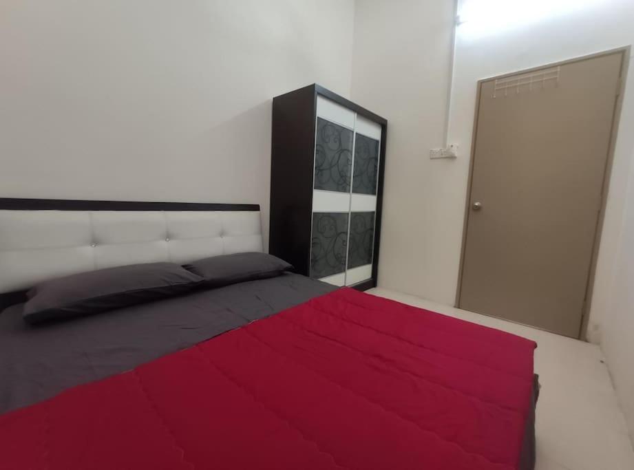 Nourina Homestay Gambang photo 3