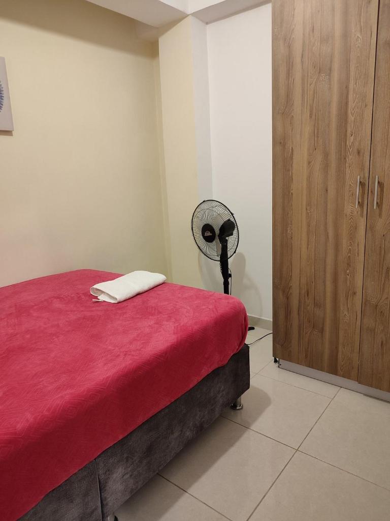 Apartamento cerca al Aeropuerto y Terminal 2 Hab photo 4