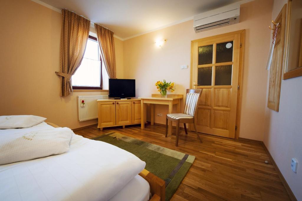 Одноместный (Одноместный номер), Hotel Karpatsky Dvor
