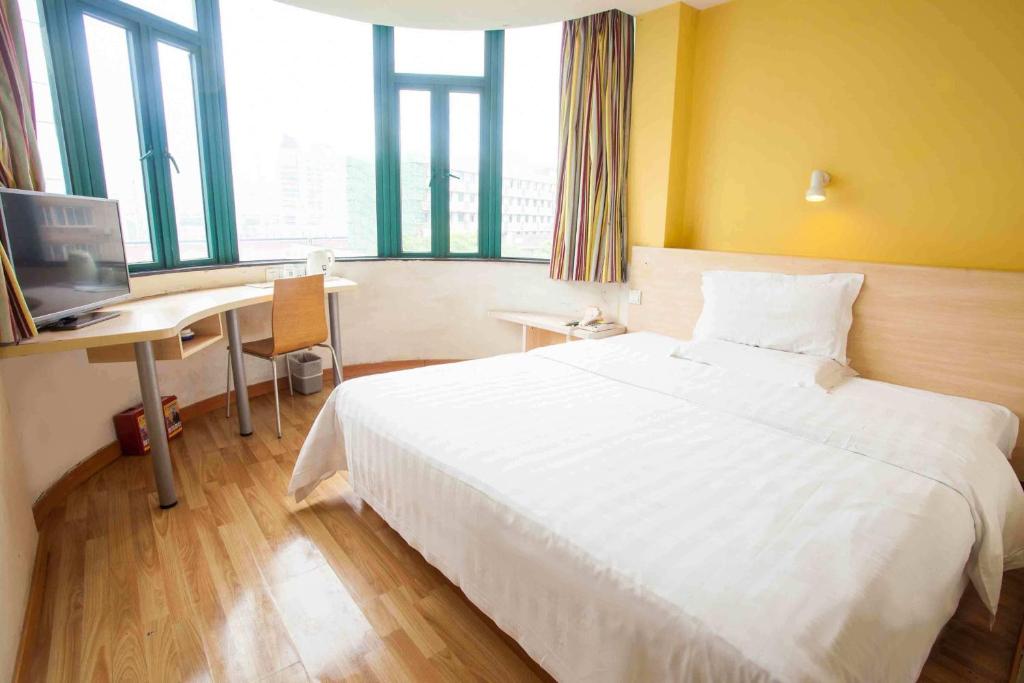 7Days Inn Shijiazhuang South Jianhua Street Chongmei Phoenix City photo 3