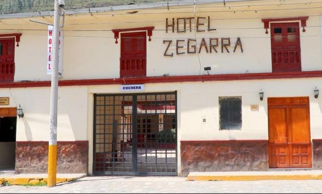 HOTEL ZEGARRA photo 2