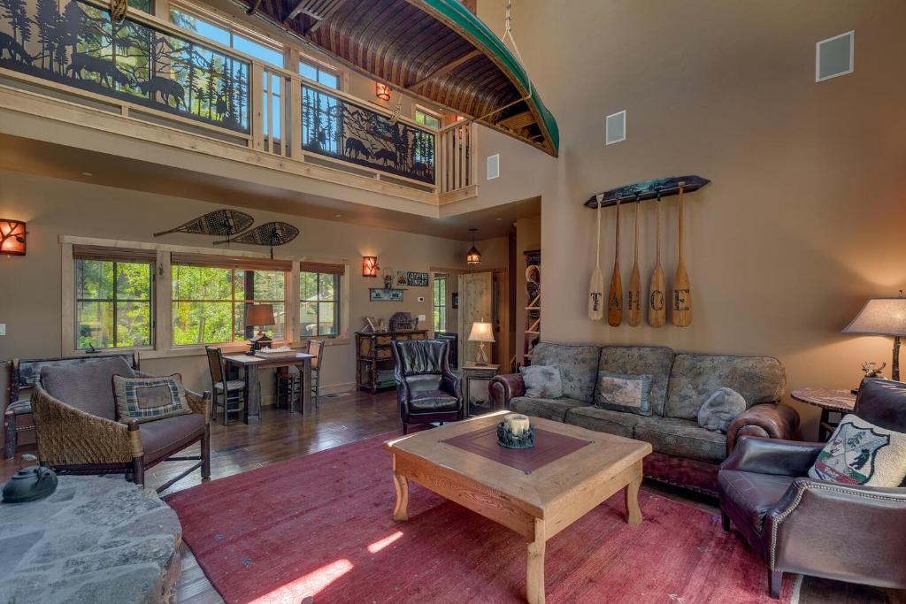 New Listing! West Shore Bliss - 4BR, Private Hot Tub photo 4