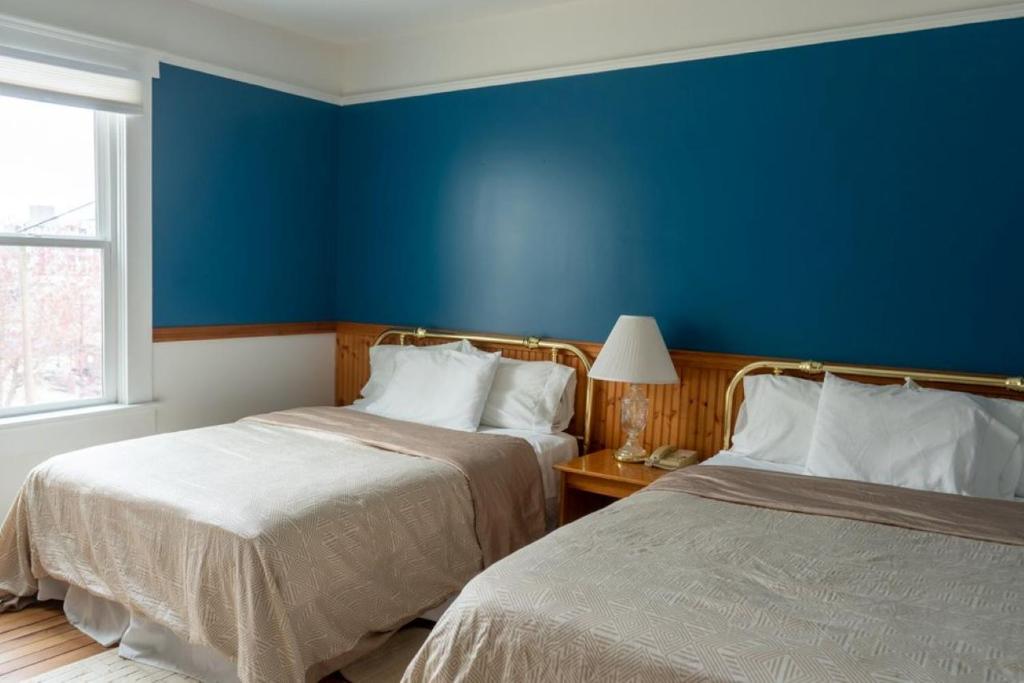Royal Hotel Chilliwack photo 3