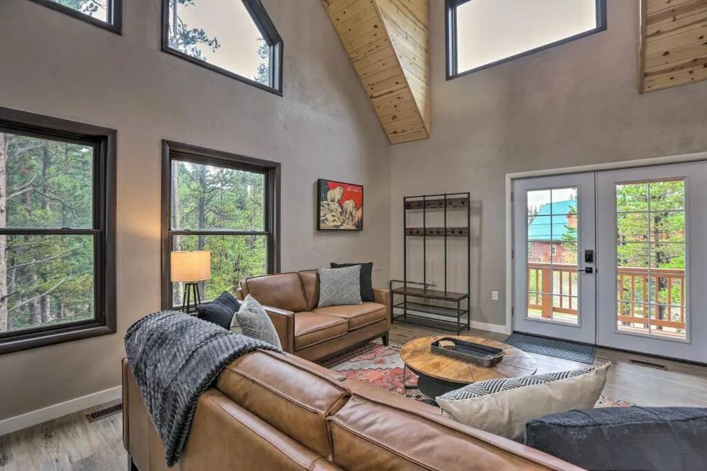 3 Peaks Cabin -Updated! & New Listing Rate Applied photo 3