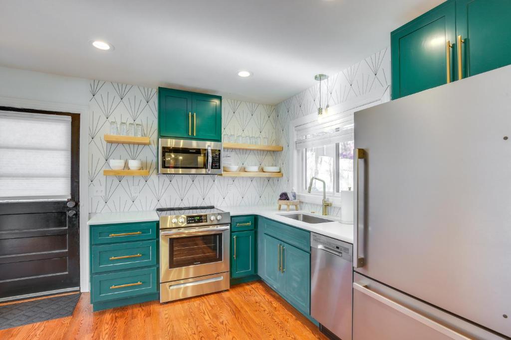 Dreamy St Charles Retreat with Furnished Patio! photo 1
