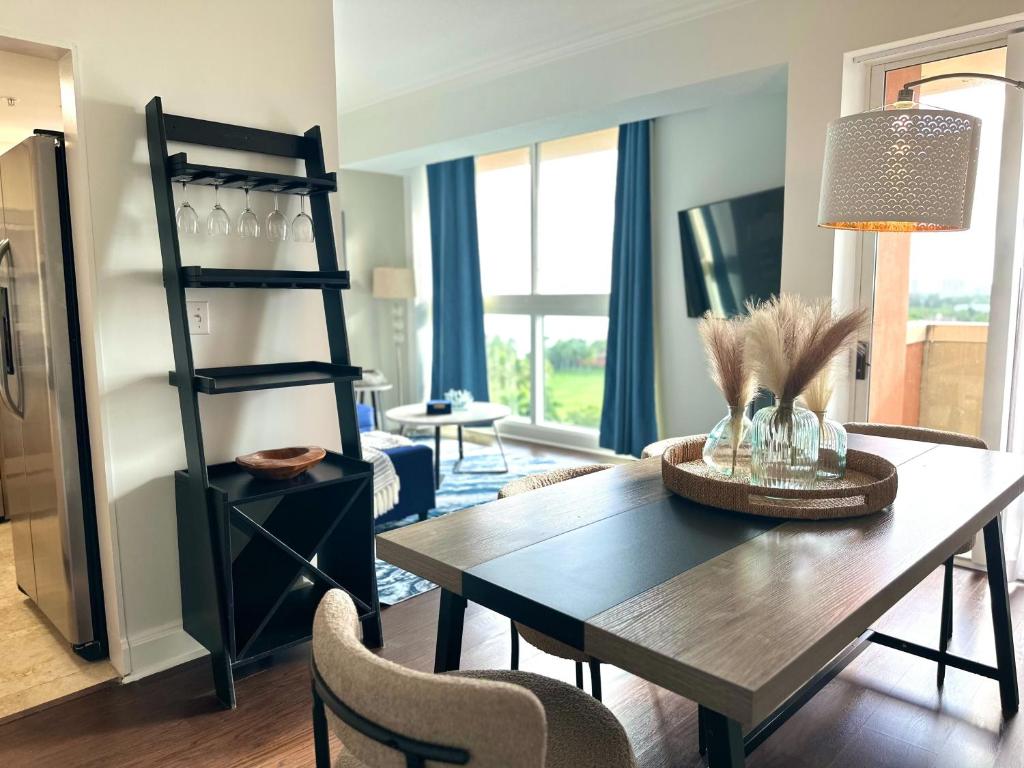 Ocean View 2 Bedroom in Coconut Grove image
