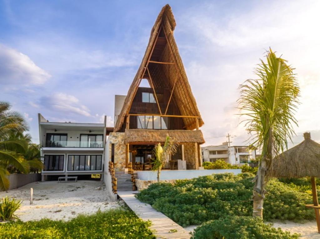 Residencia Las Olas en San Benito lujo en todo su esplendor. photo 3