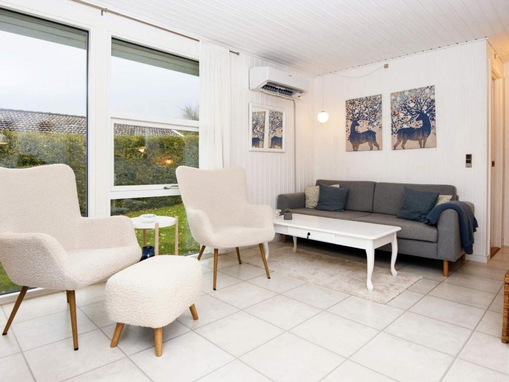 4 person holiday home in Hejls photo 2