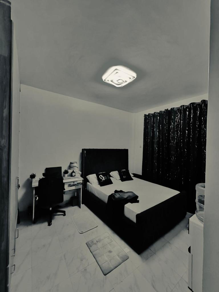 Big spot apartment next to liazon hotel.