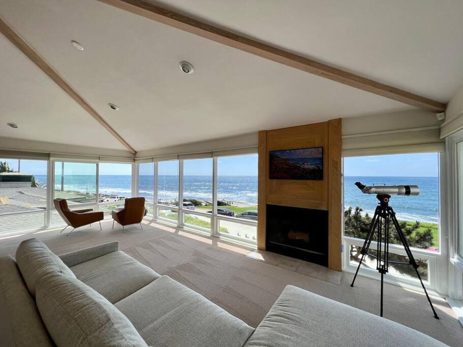 Stunning Luxury Oceanfront La Jolla Home! image