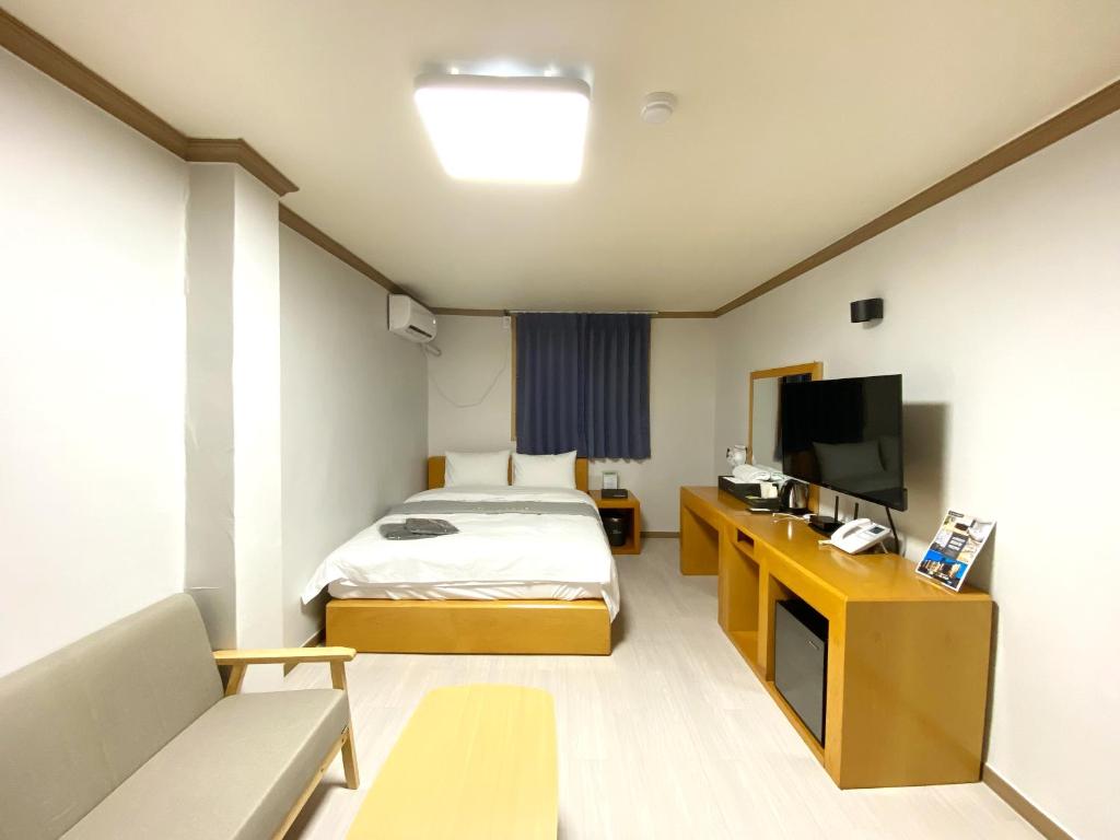 Suanbo Hot Spring Healing Hotel photo 1