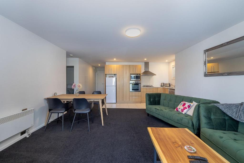 Apartment on Anderson photo 1