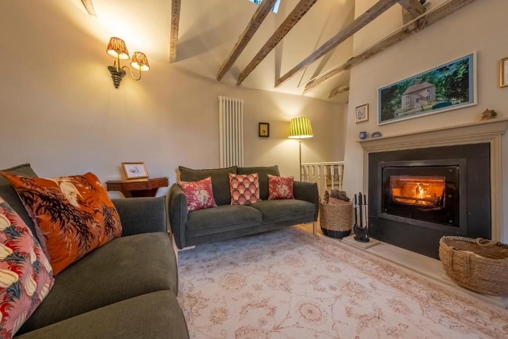 A fairy-tale luxurious cottage - The Tea Caddy - Tap to explore photos
