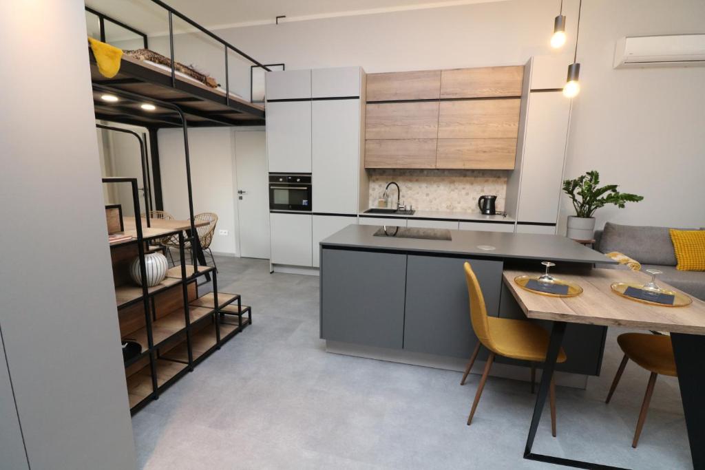 Apartment Loft photo 2