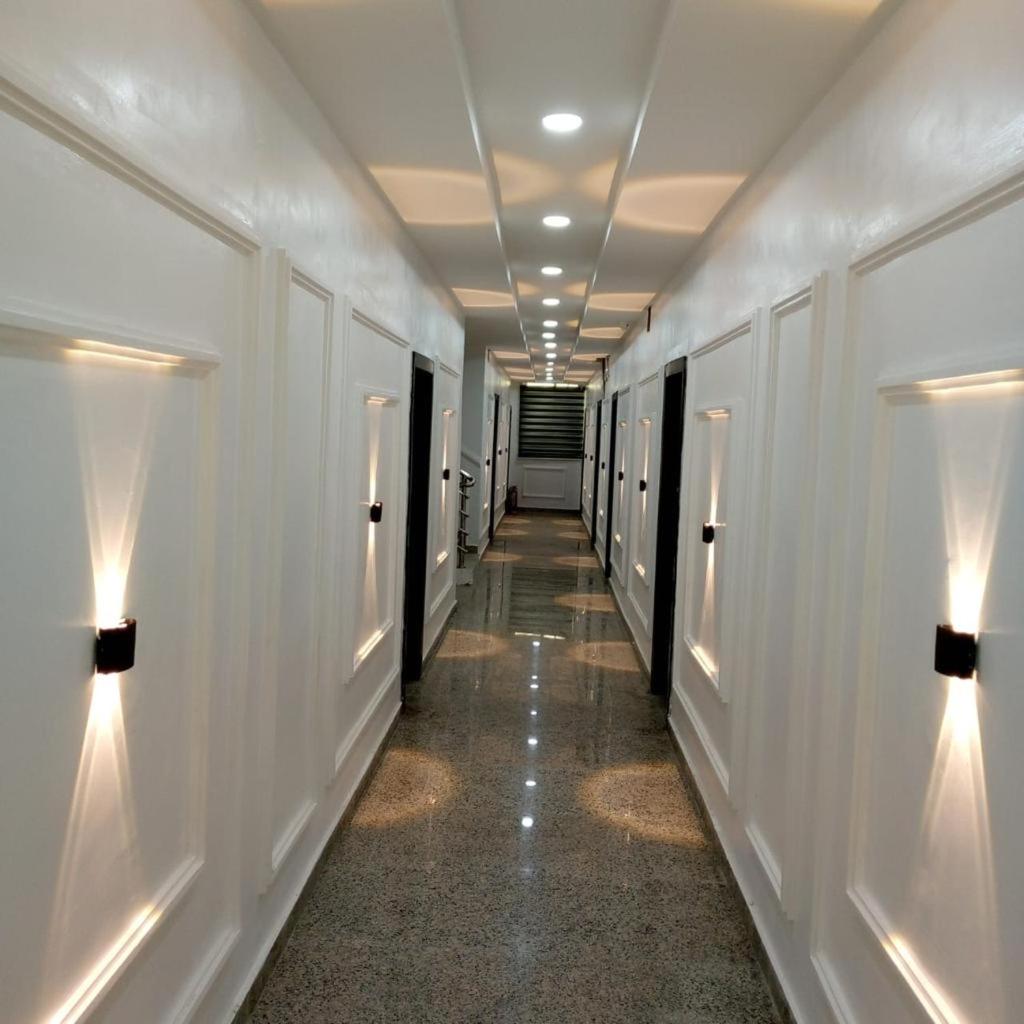LB Restaurant and Hotel