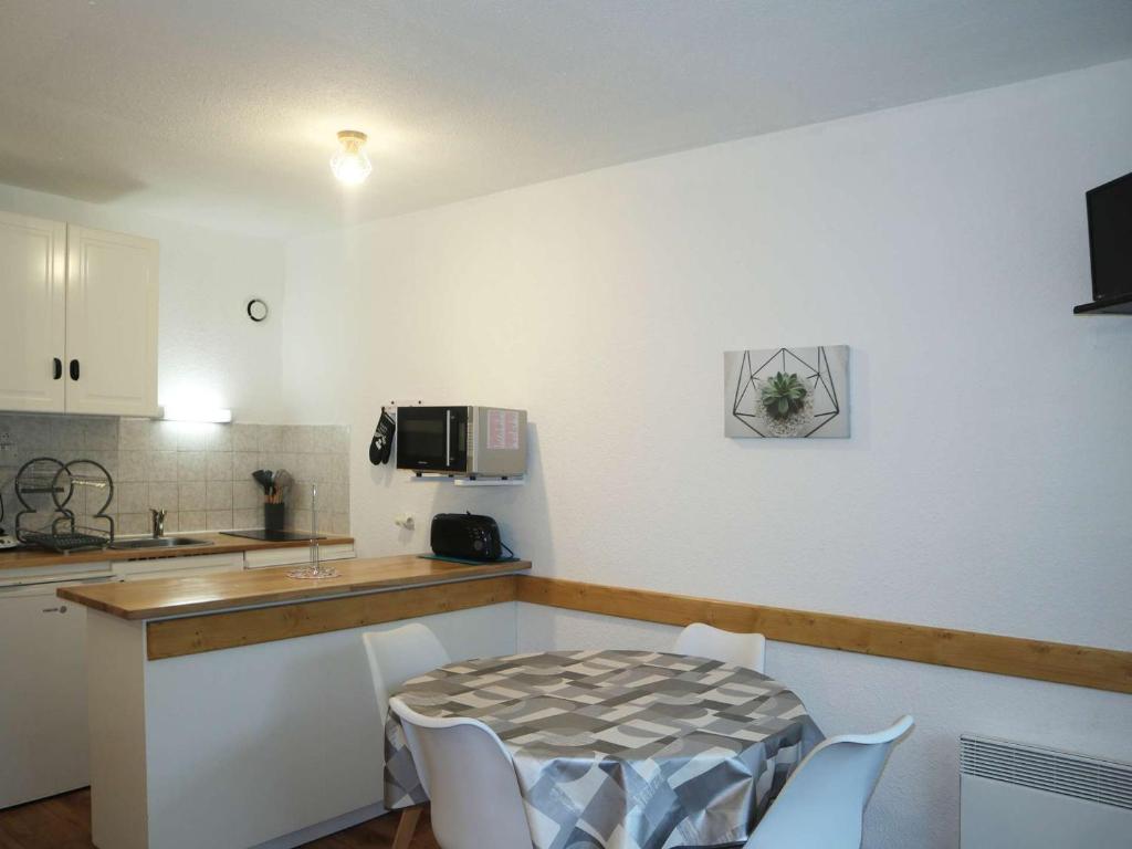Appartement Les Orres, 1 pièce, 4 personnes - FR-1-322-129 photo 1