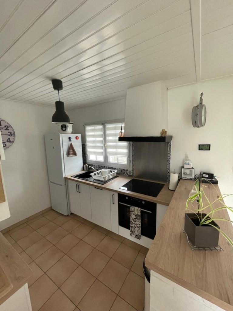 Petite maison au calme, dans une impasse photo 4