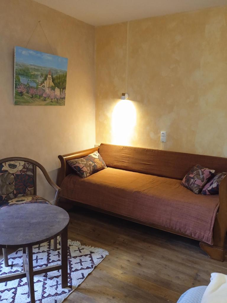 chambre chez l'habitant, axe A62, à 20 min d' ouest d'Agen, parking gratuit, accès cuisine, convivial photo 3