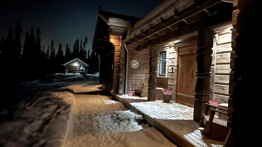 Liaplassen Tømmerhytte photo 2
