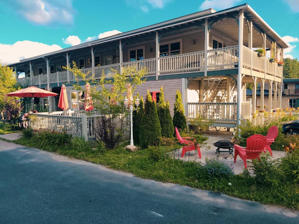 Downhill Lodge Condominium image